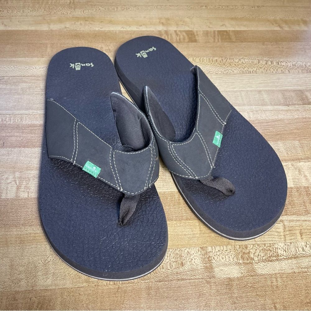 Sanuk Beer Cozy Flip Flop Sandals Mens Size 13 Yoga Mat SMS2893 Brown